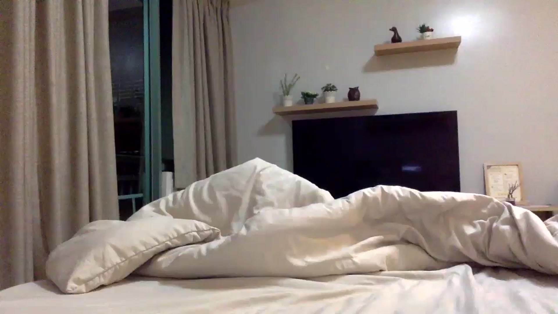 Gallery image thumbnail from Miss_emiko's myfreecams stream on, 01/29/2026, 15:40 image 13 of 20