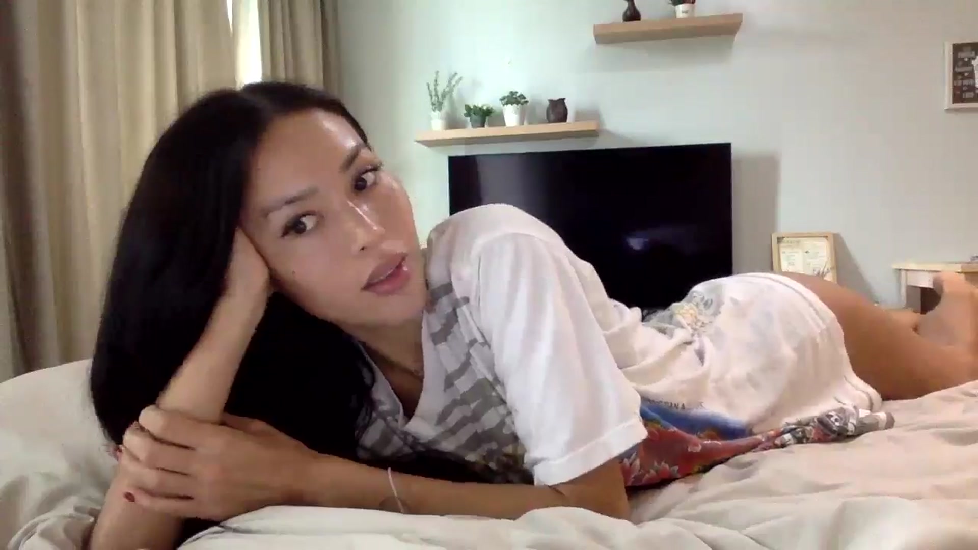 Gallery image thumbnail from Miss_emiko's myfreecams stream on, 01/30/2026, 08:44 image 4 of 20