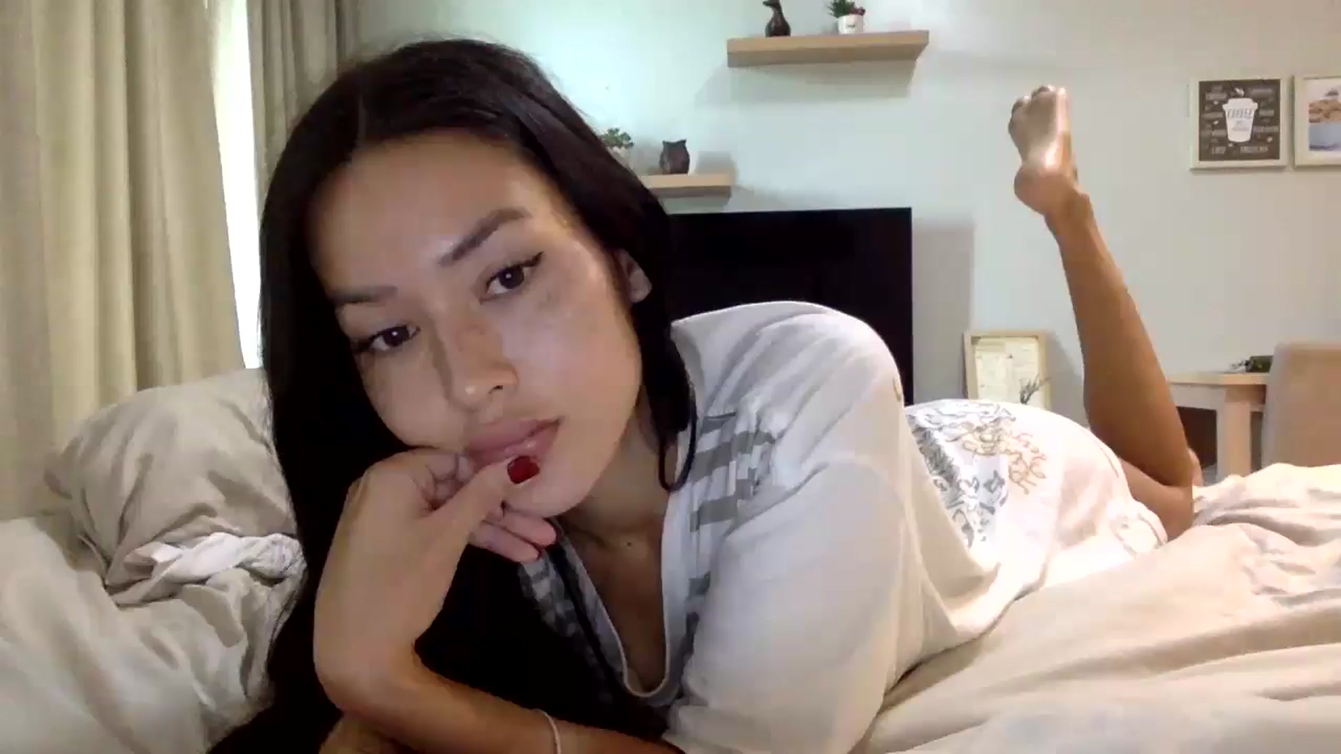 Gallery image thumbnail from Miss_emiko's myfreecams stream on, 01/30/2026, 09:05 image 10 of 20