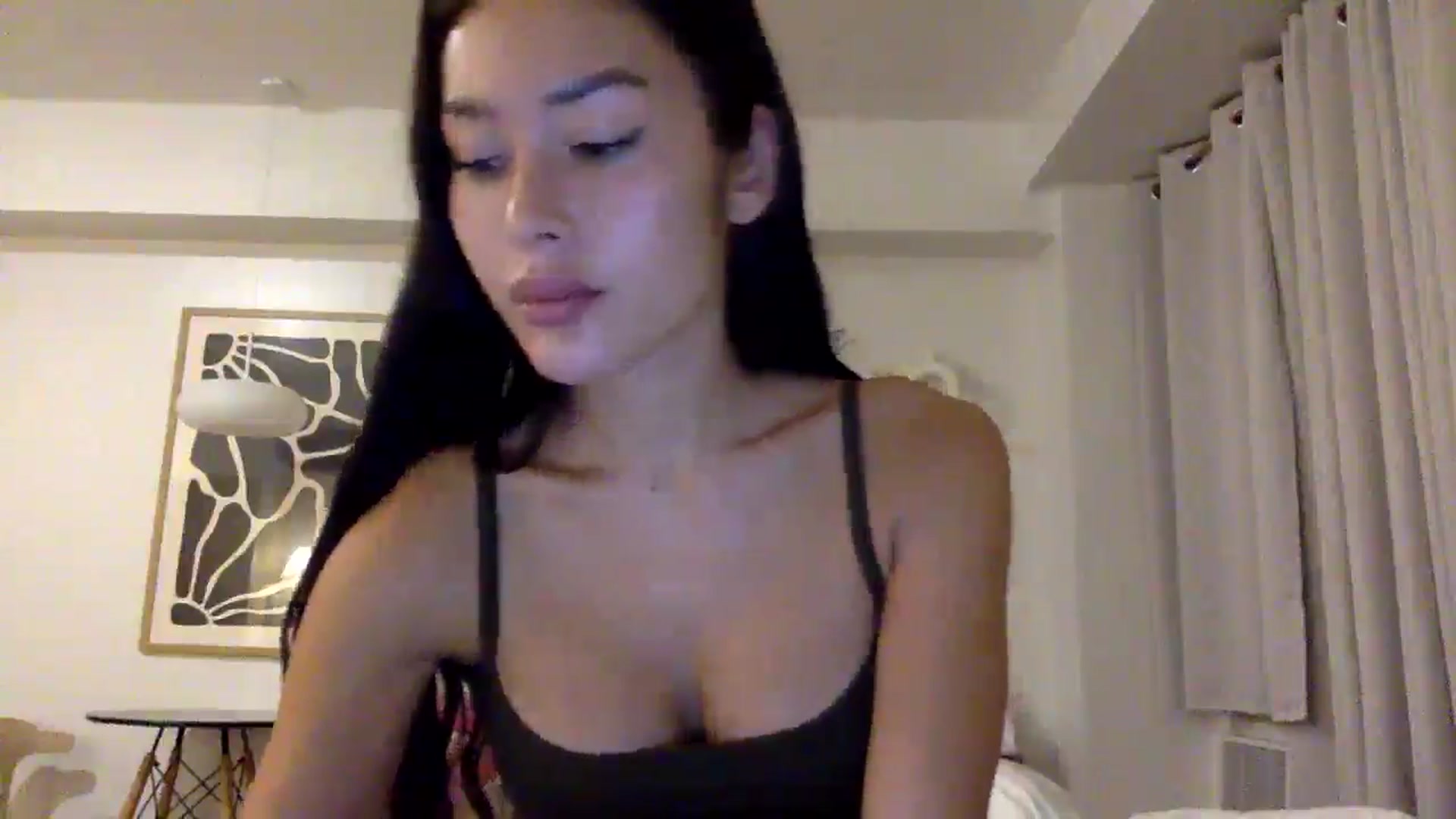 Gallery image thumbnail from Miss_emiko's myfreecams stream on, 02/01/2026, 13:14 image 18 of 20