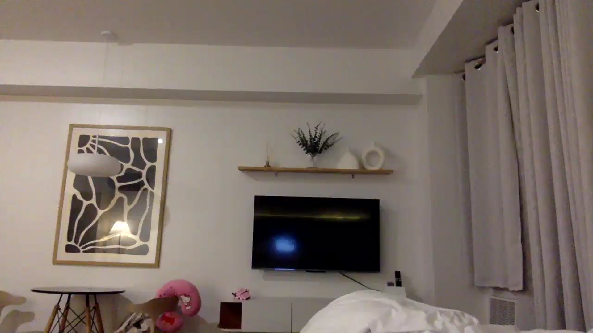 Gallery image thumbnail from Miss_emiko's myfreecams stream on, 02/01/2026, 13:14 image 14 of 20