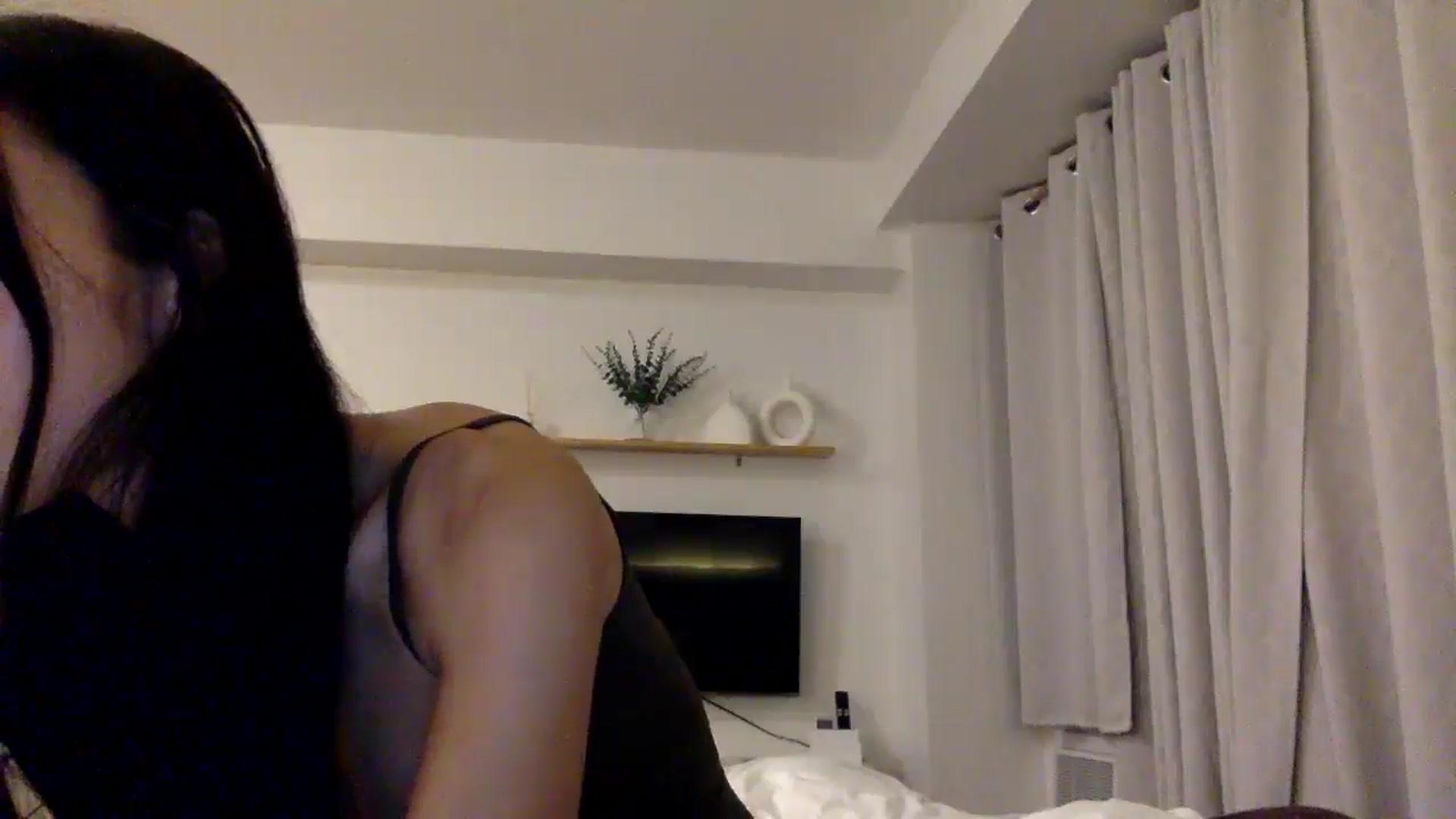 Gallery image thumbnail from Miss_emiko's myfreecams stream on, 02/01/2026, 17:44 image 12 of 20