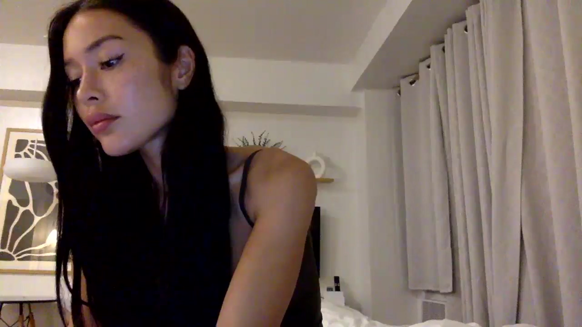 Gallery image thumbnail from Miss_emiko's myfreecams stream on, 02/01/2026, 17:44 image 13 of 20