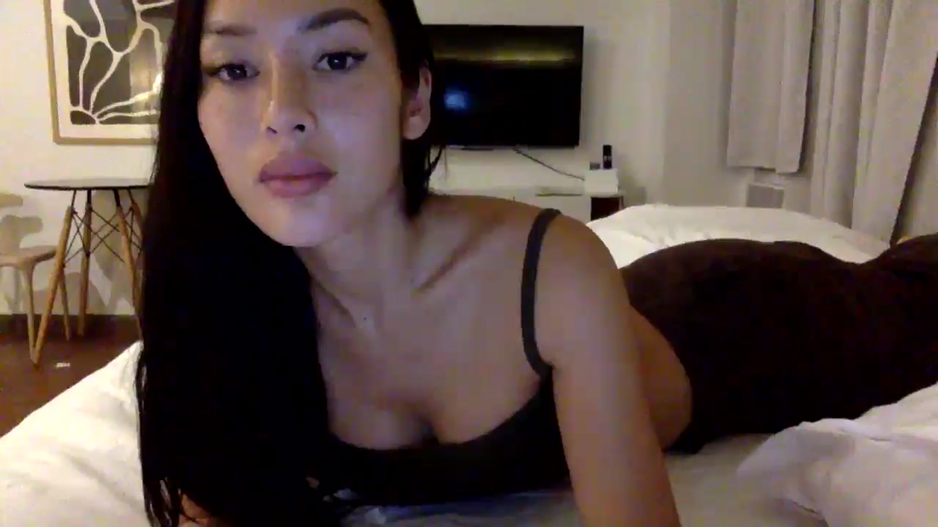 Gallery image thumbnail from Miss_emiko's myfreecams stream on, 02/01/2026, 21:13 image 13 of 20