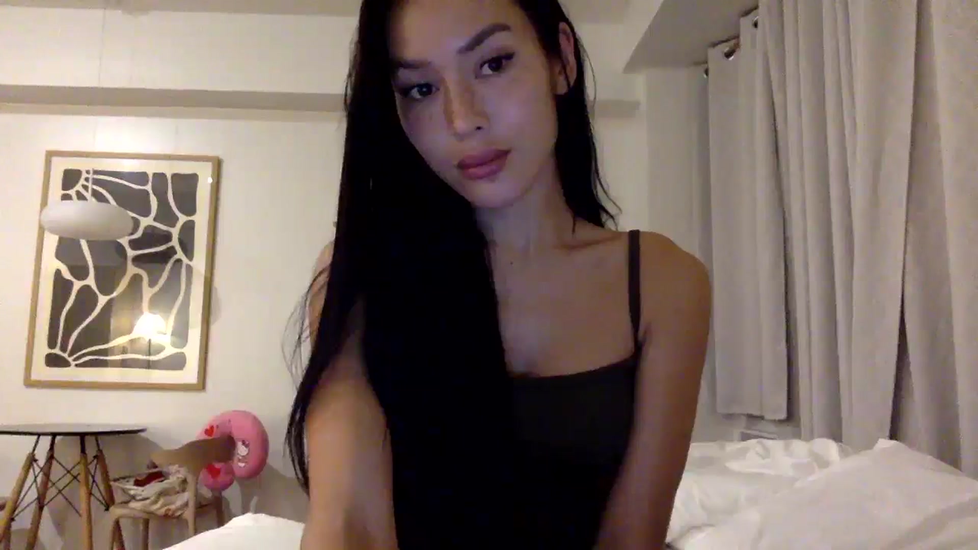 Gallery image thumbnail from Miss_emiko's myfreecams stream on, 02/01/2026, 21:13 image 7 of 20