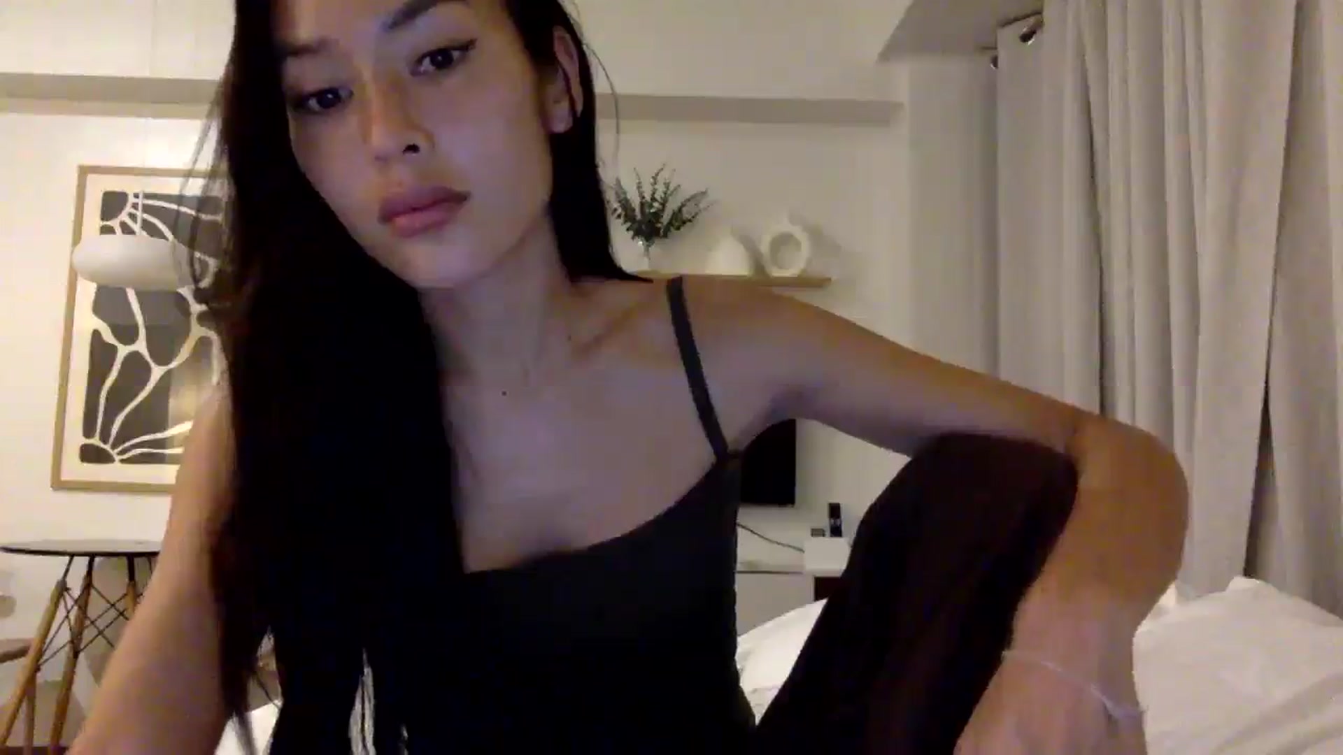 Gallery image thumbnail from Miss_emiko's myfreecams stream on, 02/01/2026, 21:13 image 9 of 20
