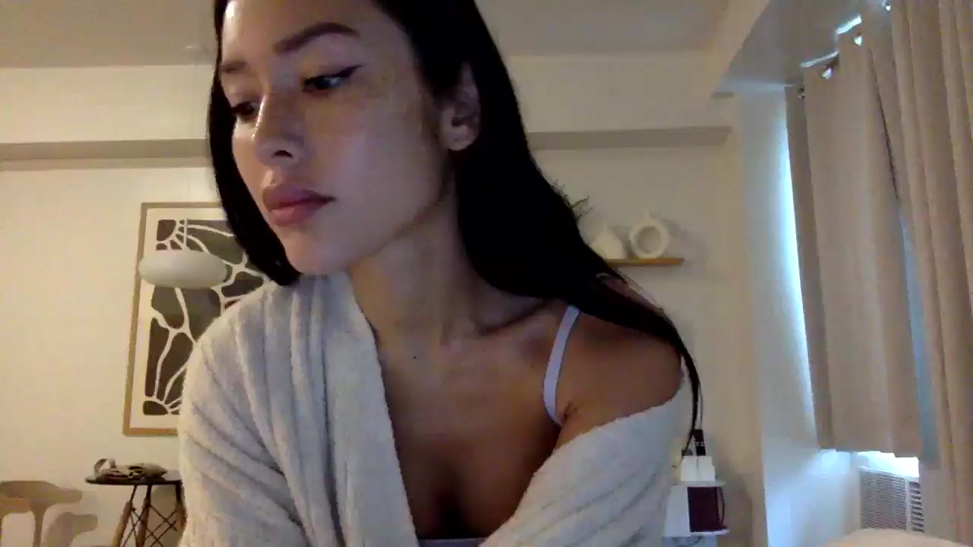 Gallery image thumbnail from Miss_emiko's myfreecams stream on, 02/02/2026, 08:49 image 1 of 20
