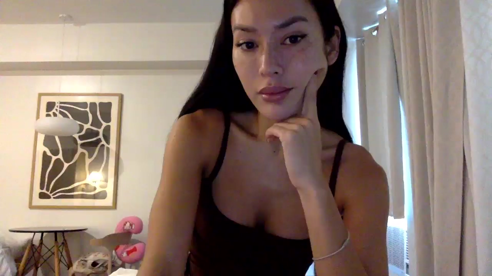 Gallery image thumbnail from Miss_emiko's myfreecams stream on, 02/04/2026, 07:54 image 8 of 20