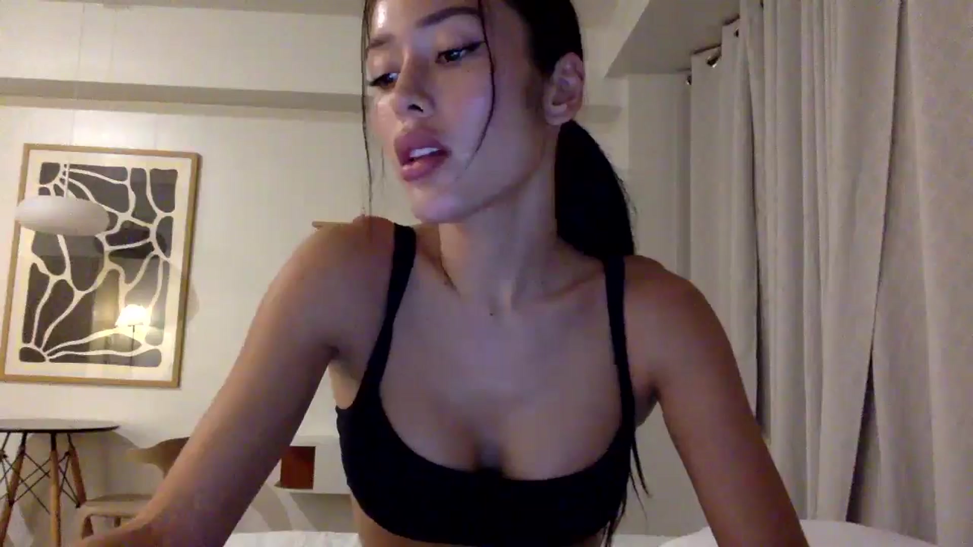 Gallery image thumbnail from Miss_emiko's myfreecams stream on, 02/04/2026, 17:54 image 2 of 20
