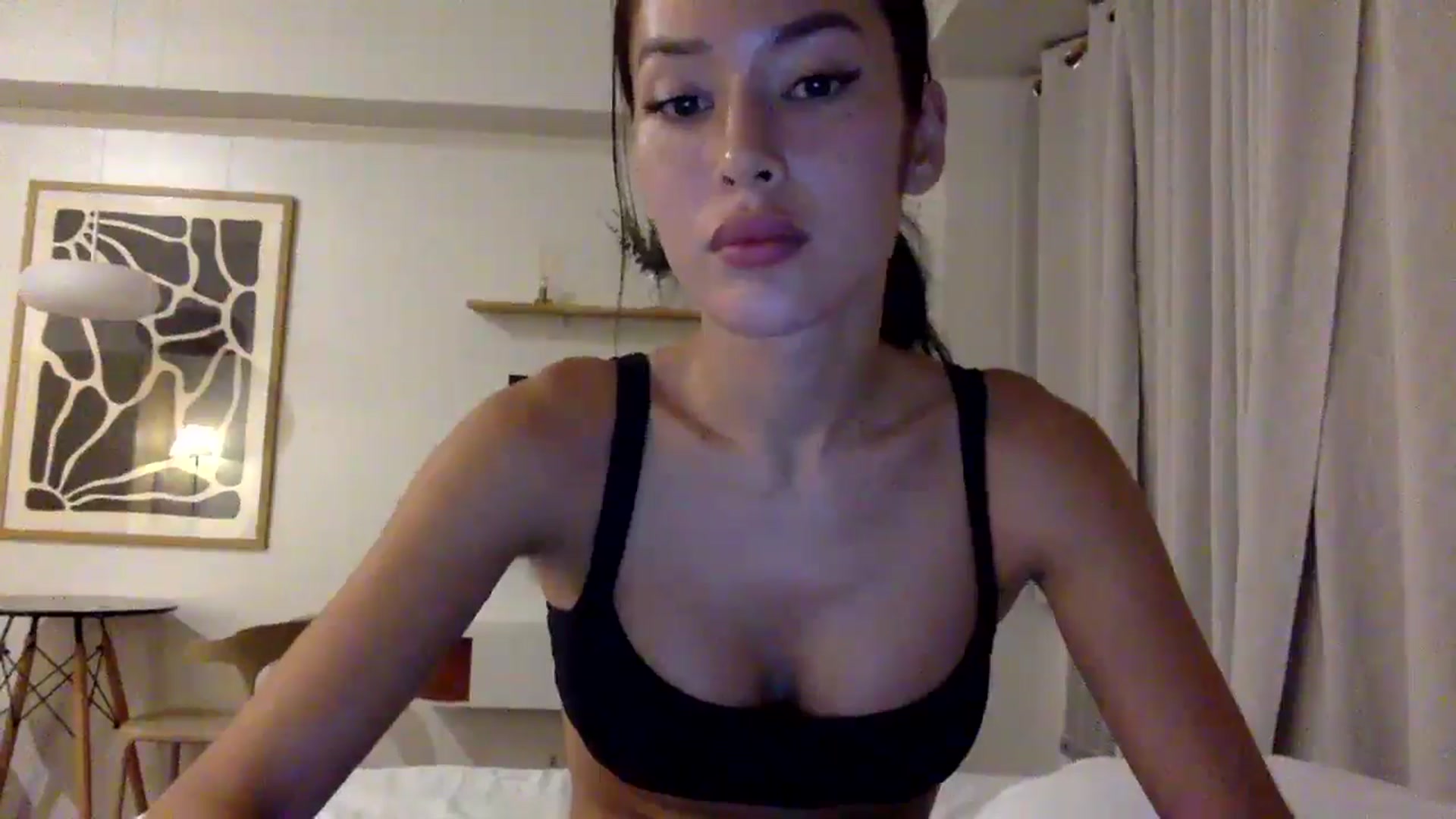 Gallery image thumbnail from Miss_emiko's myfreecams stream on, 02/04/2026, 17:54 image 10 of 20