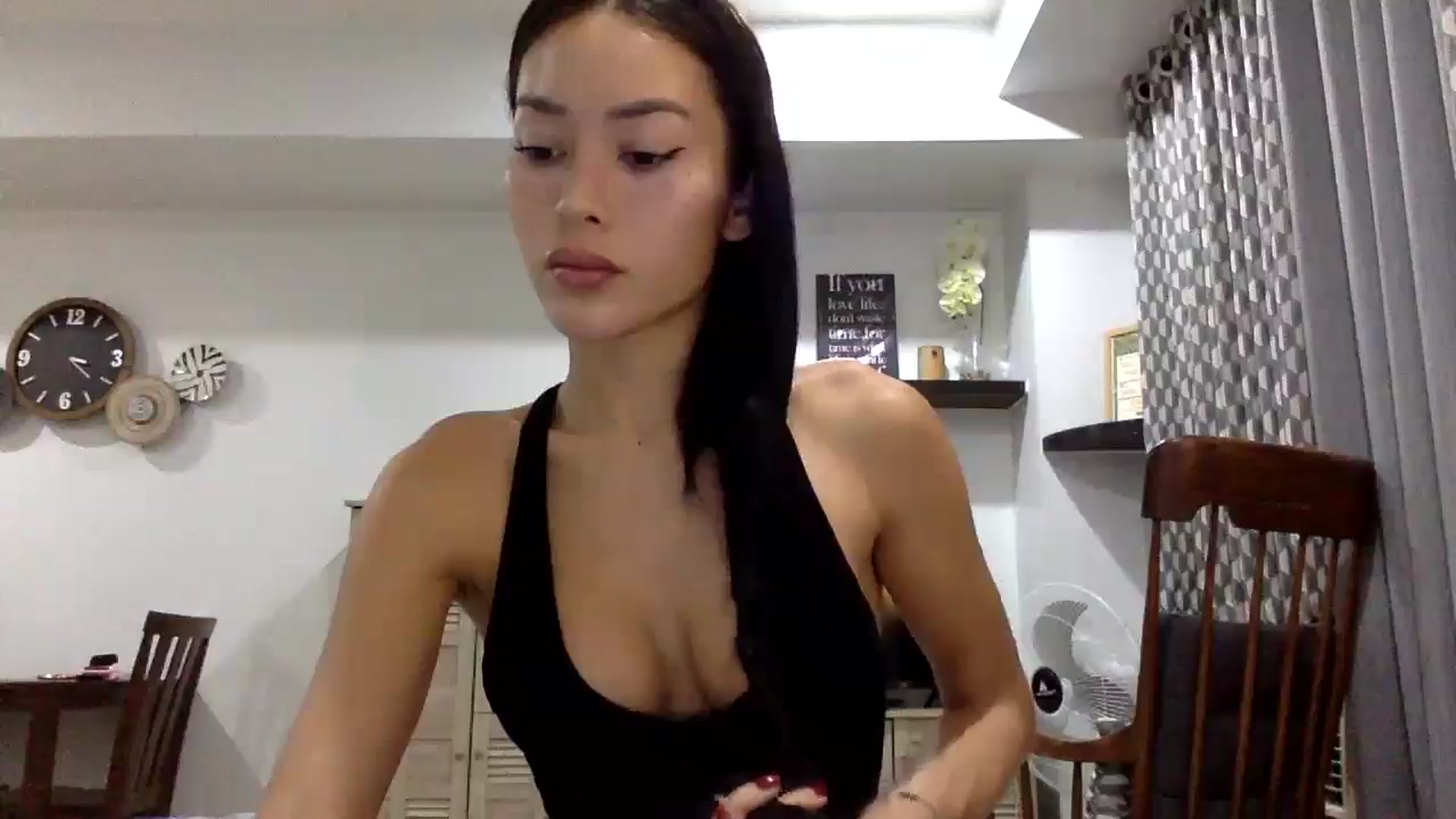Gallery image thumbnail from Miss_emiko's myfreecams stream on, 02/09/2026, 19:33 image 4 of 20