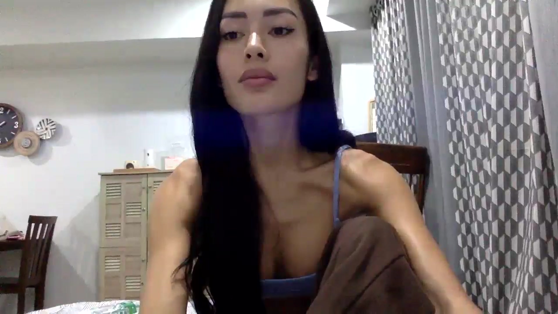 Gallery image thumbnail from Miss_emiko's myfreecams stream on, 02/11/2026, 17:57 image 14 of 20