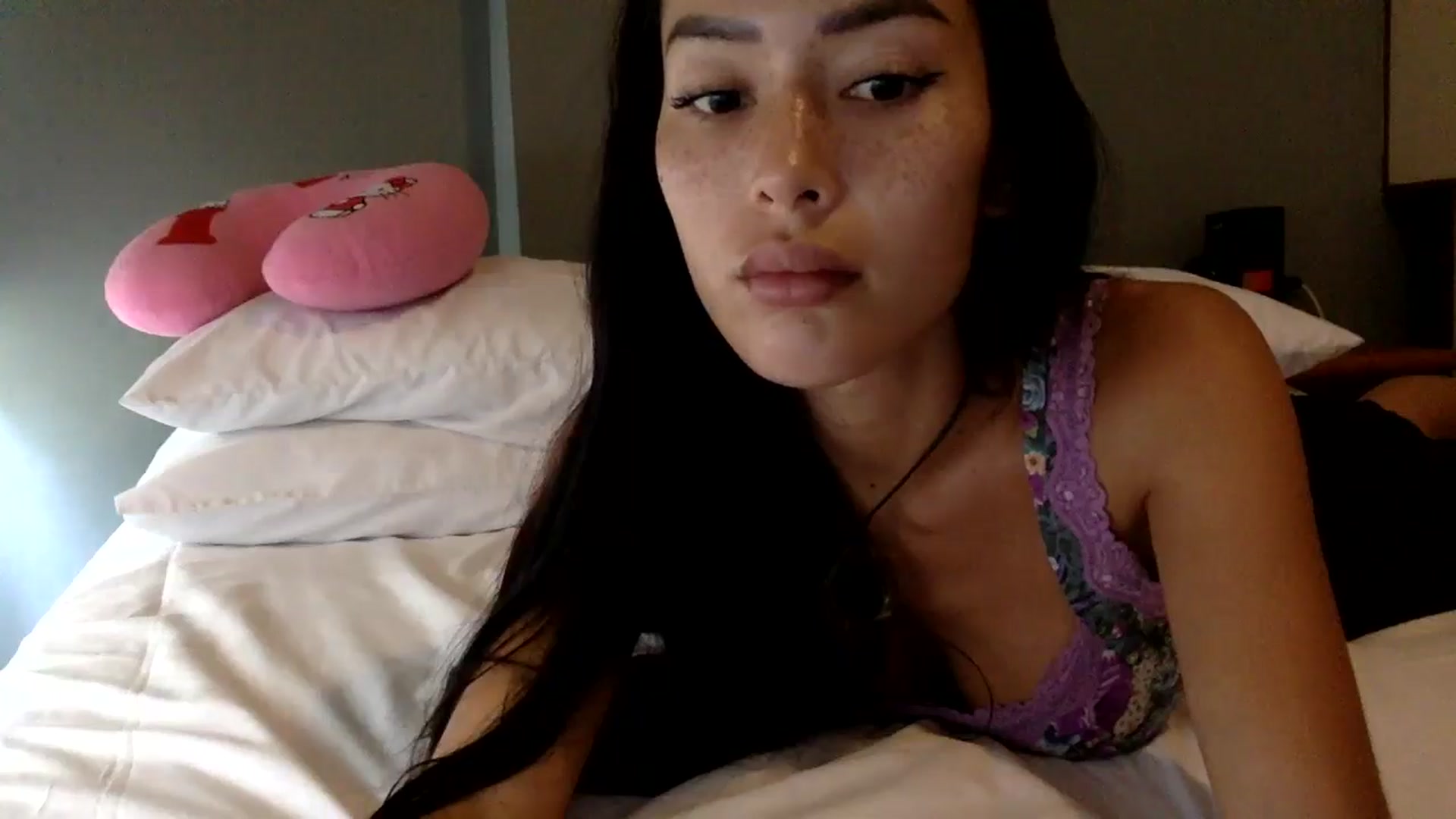 Gallery image thumbnail from Miss_emiko's myfreecams stream on, 03/06/2026, 20:09 image 20 of 20