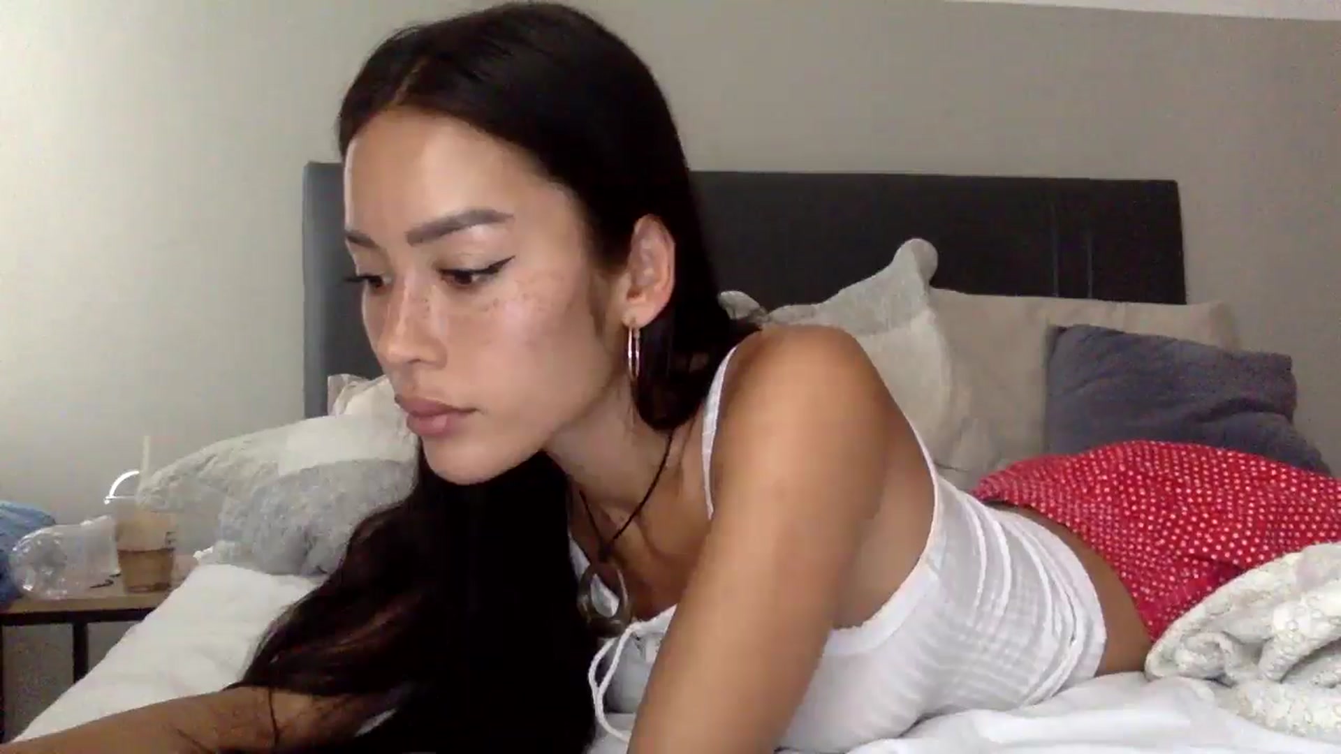 Gallery image thumbnail from Miss_emiko's myfreecams stream on, 03/19/2026, 20:18 image 2 of 20