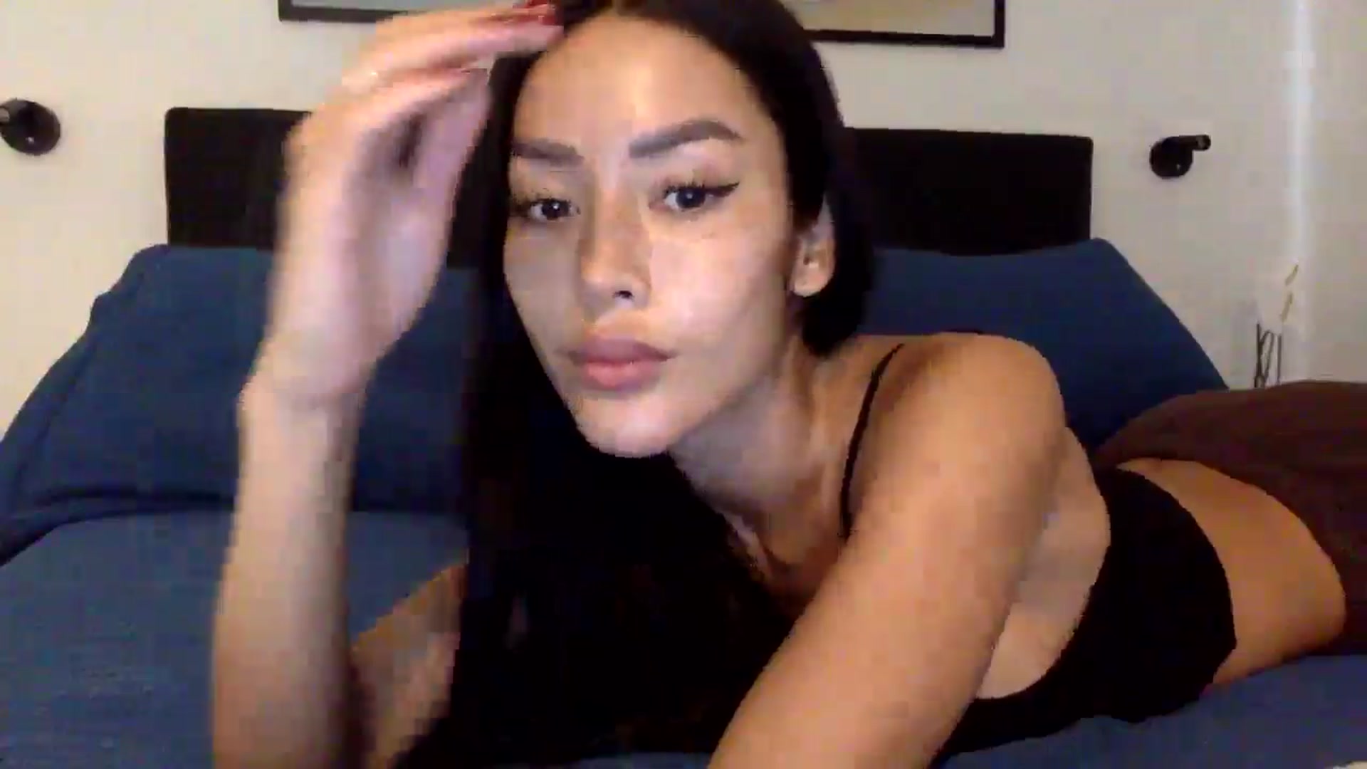 Gallery image thumbnail from Miss_emiko's myfreecams stream on, 03/21/2026, 20:17 image 18 of 20