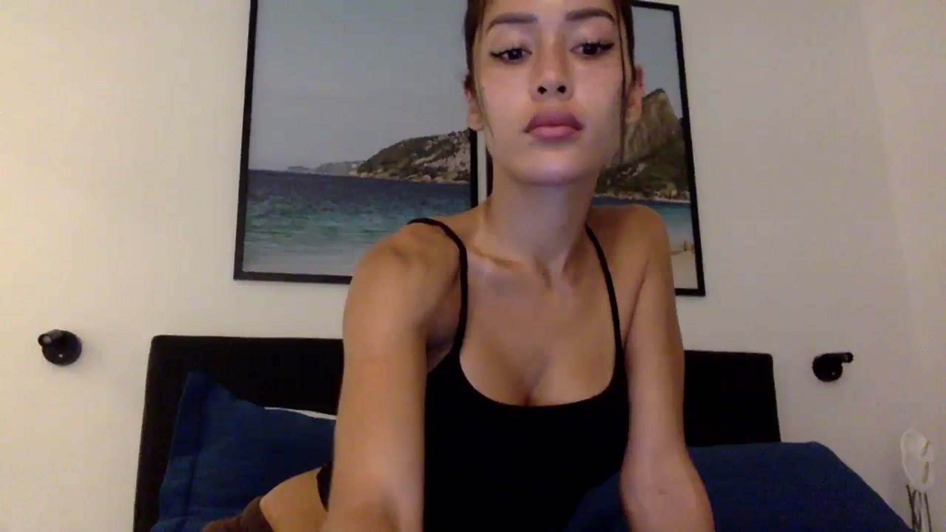 Gallery image thumbnail from Miss_emiko's myfreecams stream on, 03/22/2026, 01:56 image 2 of 20