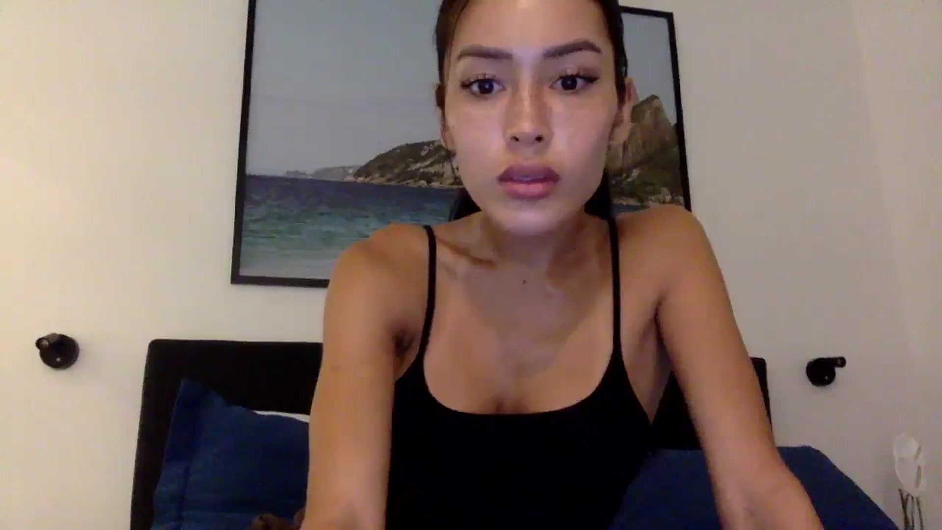 Gallery image thumbnail from Miss_emiko's myfreecams stream on, 03/22/2026, 01:56 image 7 of 20