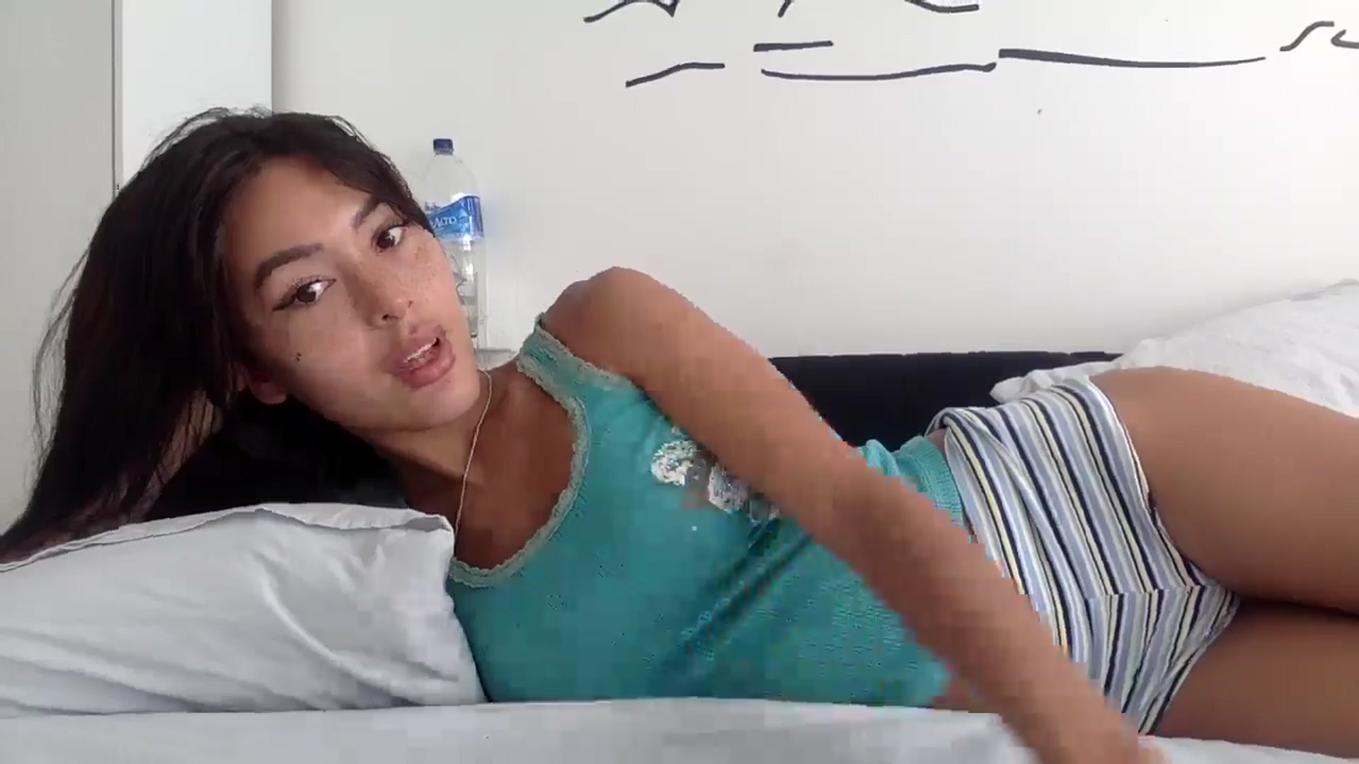 Gallery image thumbnail from Miss_emiko's myfreecams stream on, 04/07/2026, 17:26 image 8 of 20