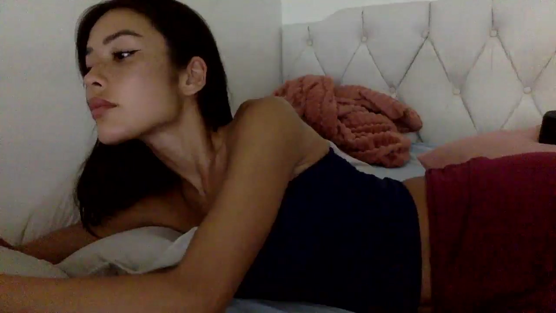 Gallery image thumbnail from Miss_emiko's myfreecams stream on, 05/08/2026, 02:58 image 13 of 20