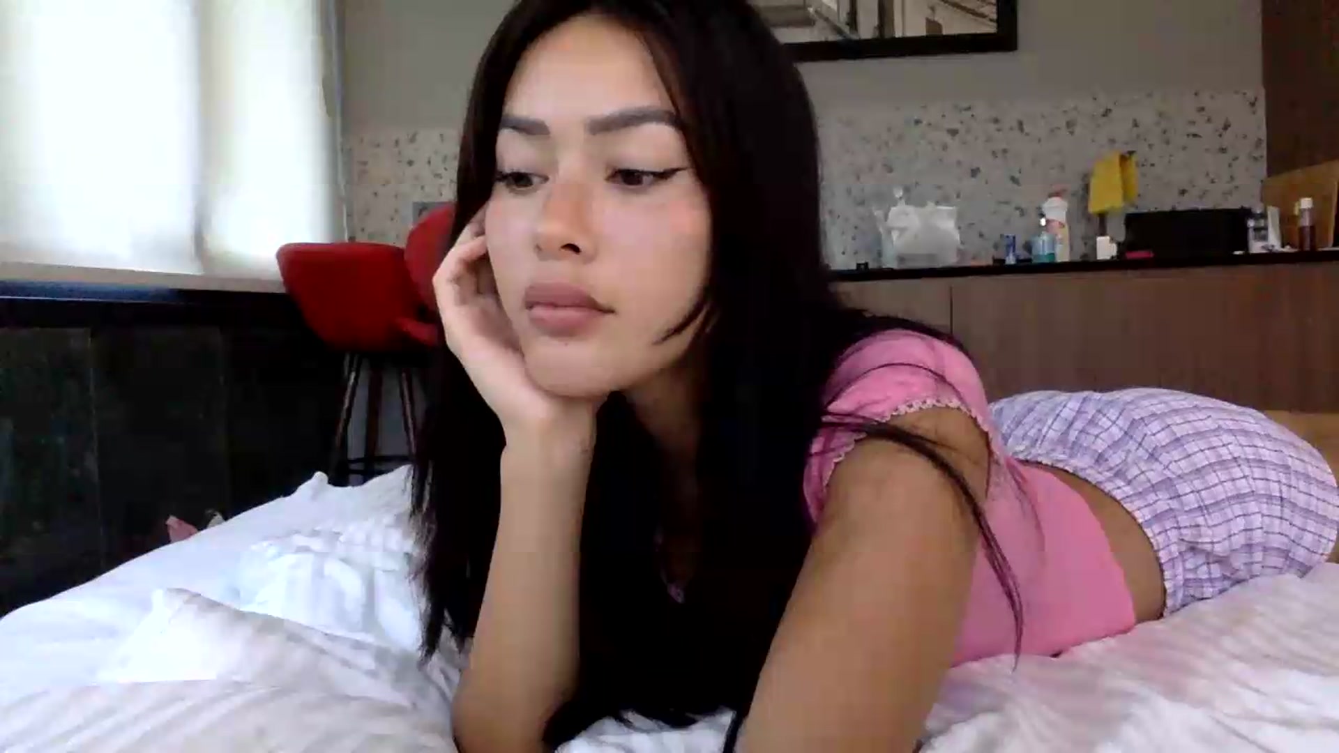 Gallery image thumbnail from Miss_emiko's myfreecams stream on, 05/24/2026, 15:44 image 2 of 20
