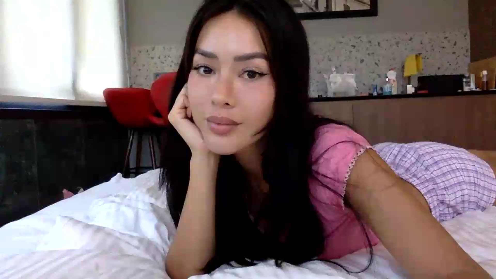 Gallery image thumbnail from Miss_emiko's myfreecams stream on, 05/24/2026, 15:44 image 3 of 20