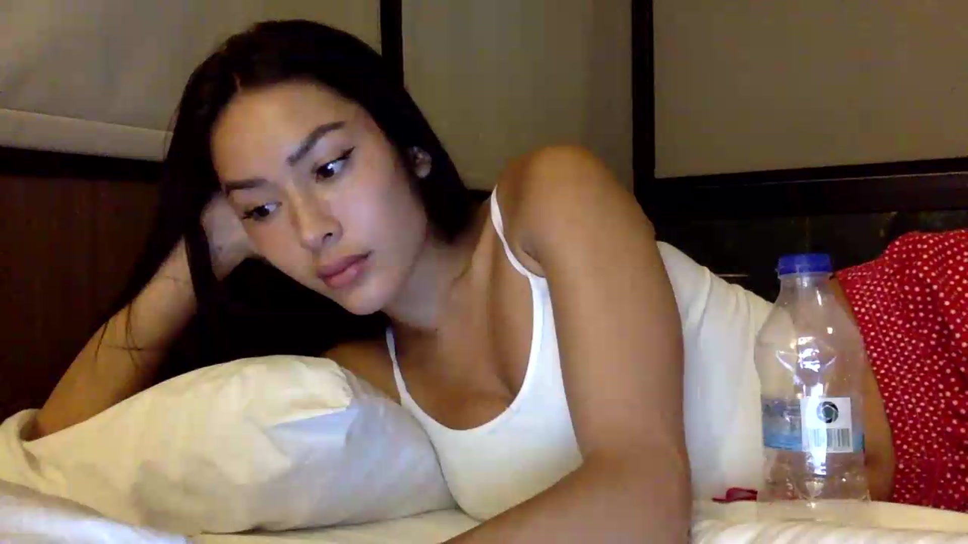 Gallery image thumbnail from Miss_emiko's myfreecams stream on, 05/25/2026, 21:58 image 5 of 20