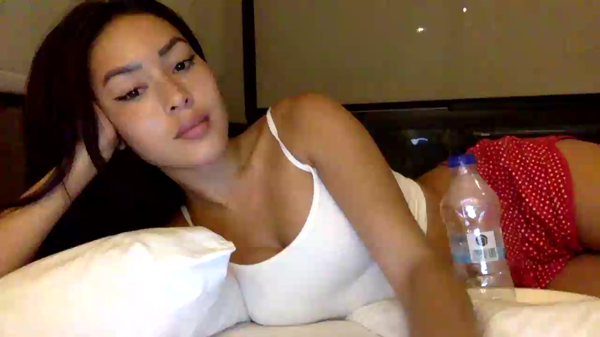 Gallery image thumbnail from Miss_emiko's myfreecams stream on, 05/25/2026, 21:58 image 11 of 20