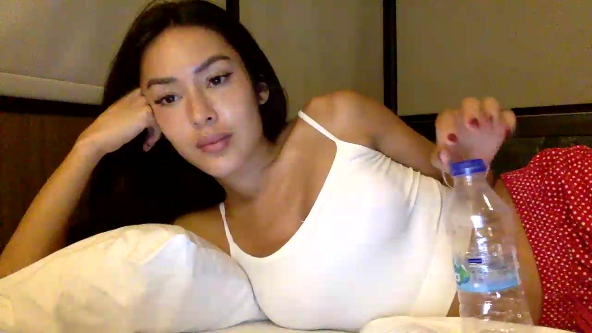 Gallery image thumbnail from Miss_emiko's myfreecams stream on, 05/25/2026, 21:58 image 3 of 20