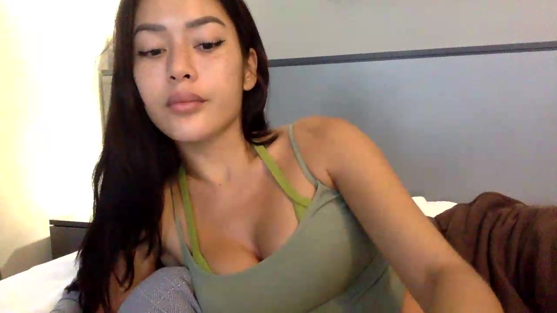 Gallery image thumbnail from Miss_emiko's myfreecams stream on, 05/29/2026, 15:43 image 18 of 20
