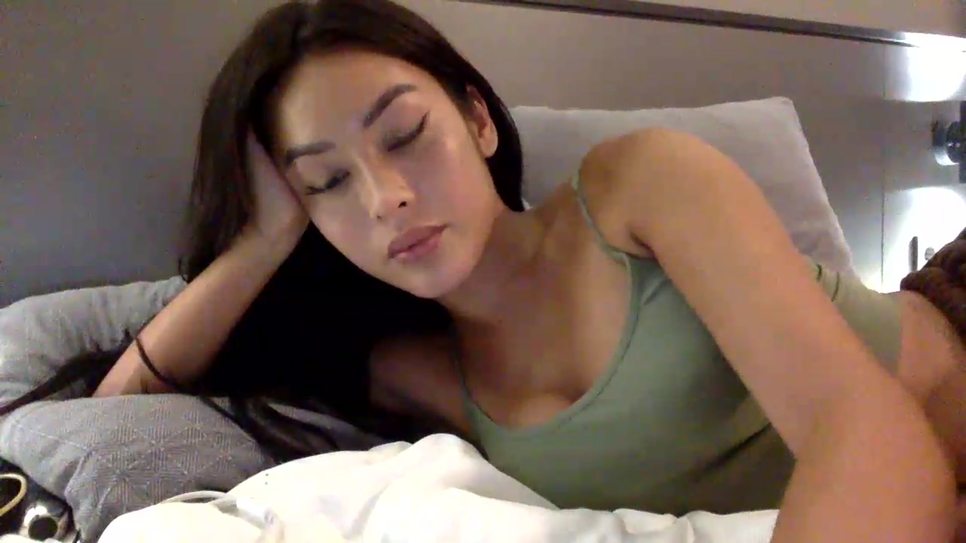 Gallery image thumbnail from Miss_emiko's myfreecams stream on, 05/29/2026, 18:47 image 2 of 20
