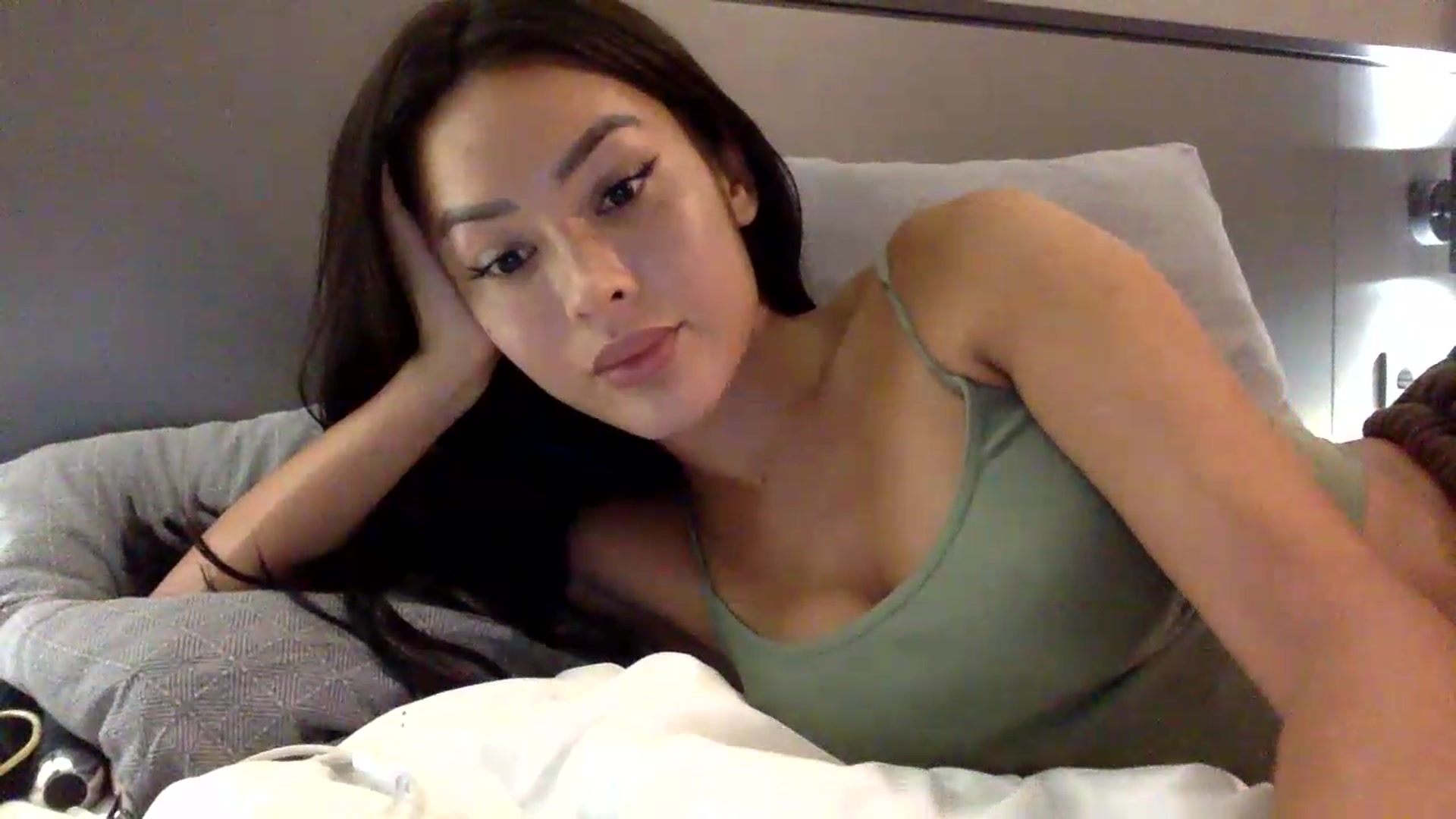 Gallery image thumbnail from Miss_emiko's myfreecams stream on, 05/29/2026, 18:47 image 3 of 20