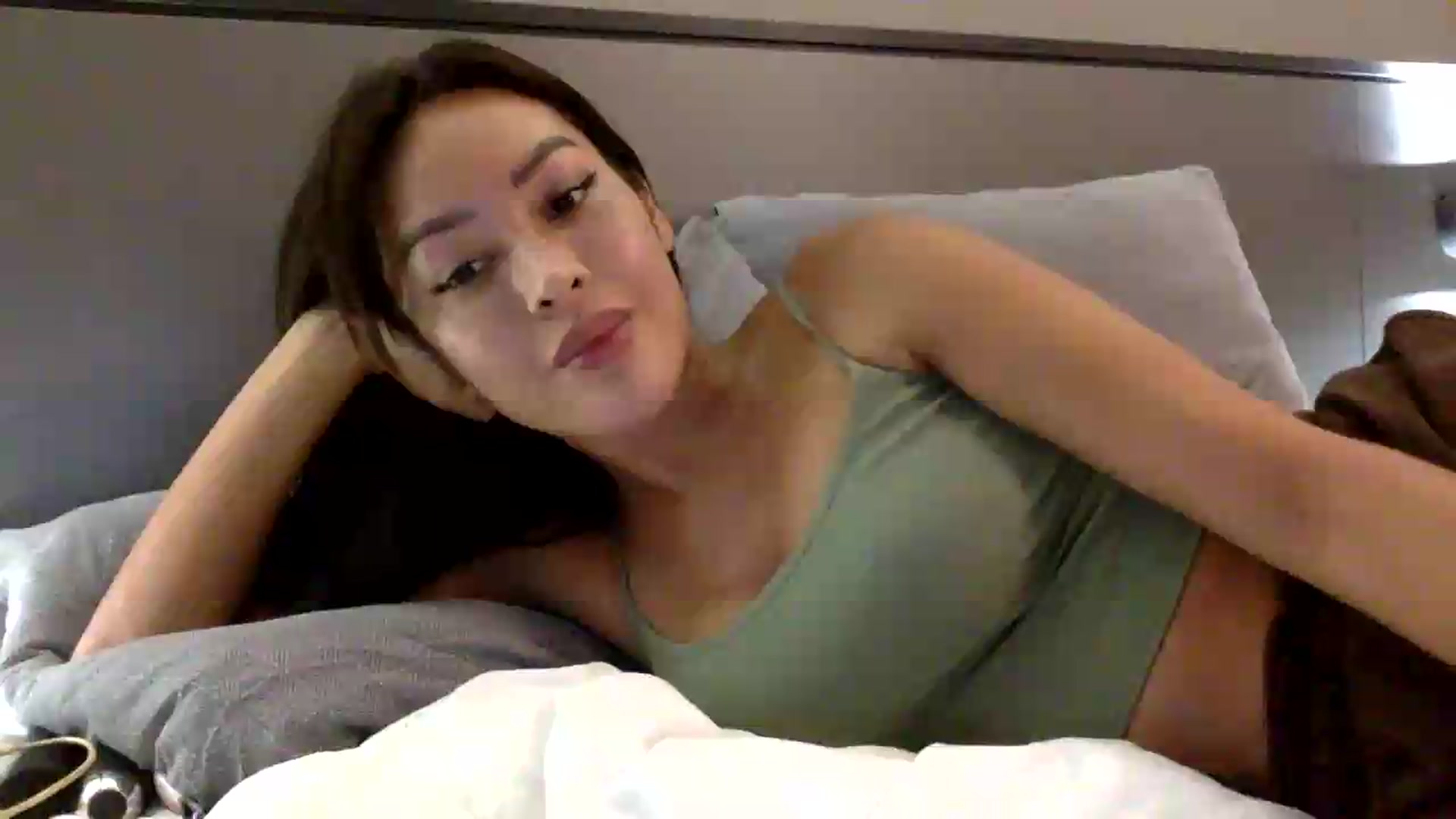 Gallery image thumbnail from Miss_emiko's myfreecams stream on, 05/29/2026, 18:47 image 19 of 20