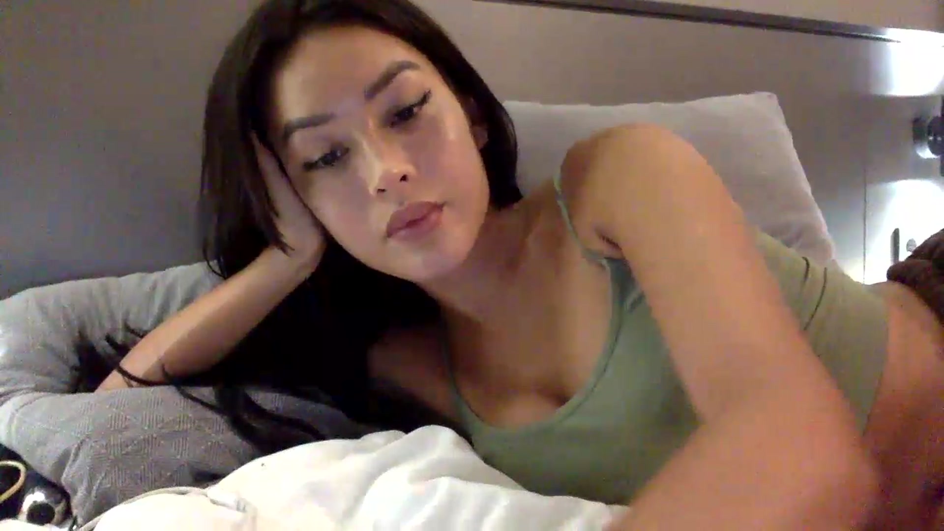 Gallery image thumbnail from Miss_emiko's myfreecams stream on, 05/29/2026, 18:47 image 4 of 20