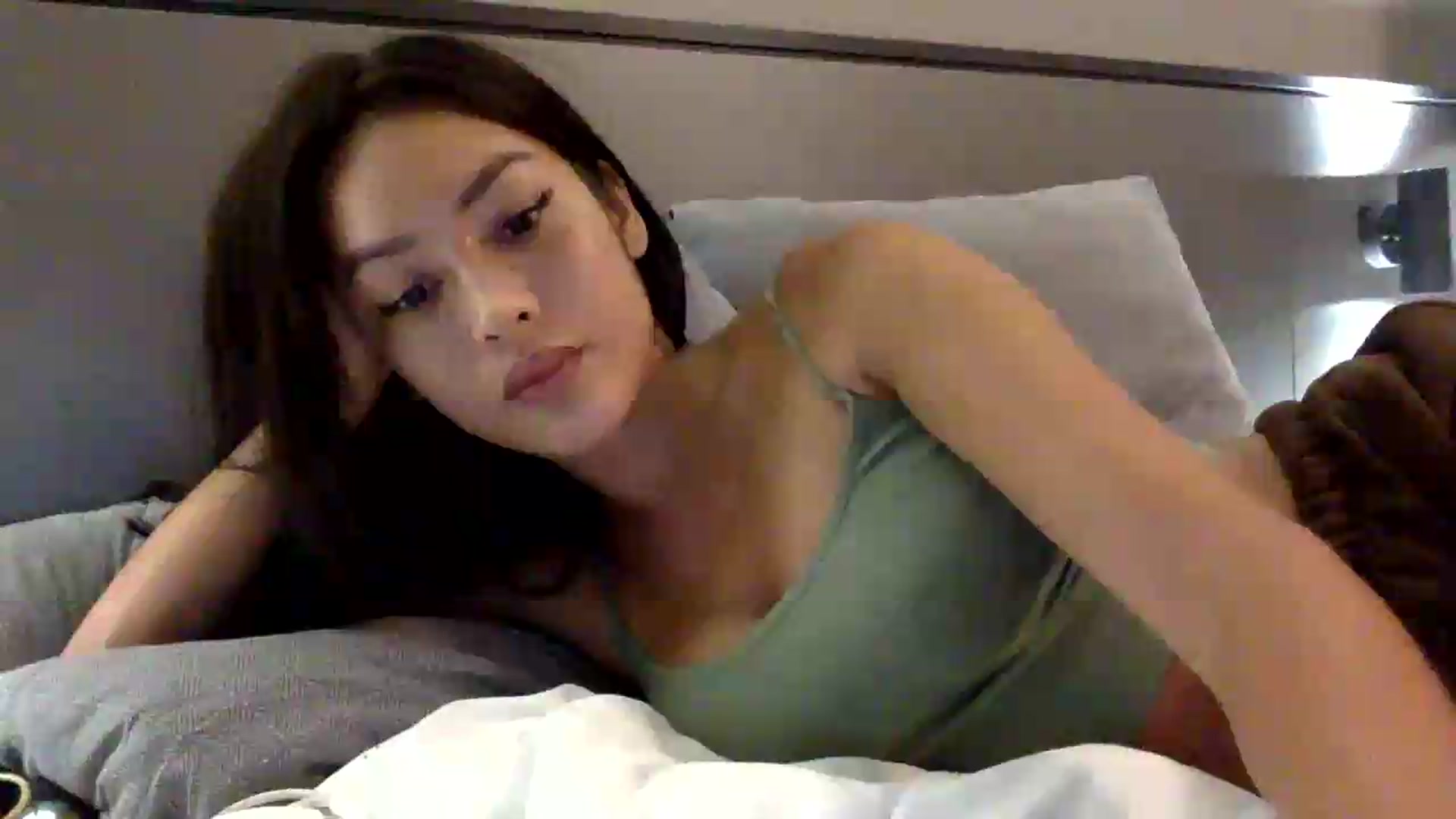 Gallery image thumbnail from Miss_emiko's myfreecams stream on, 05/29/2026, 18:47 image 11 of 20