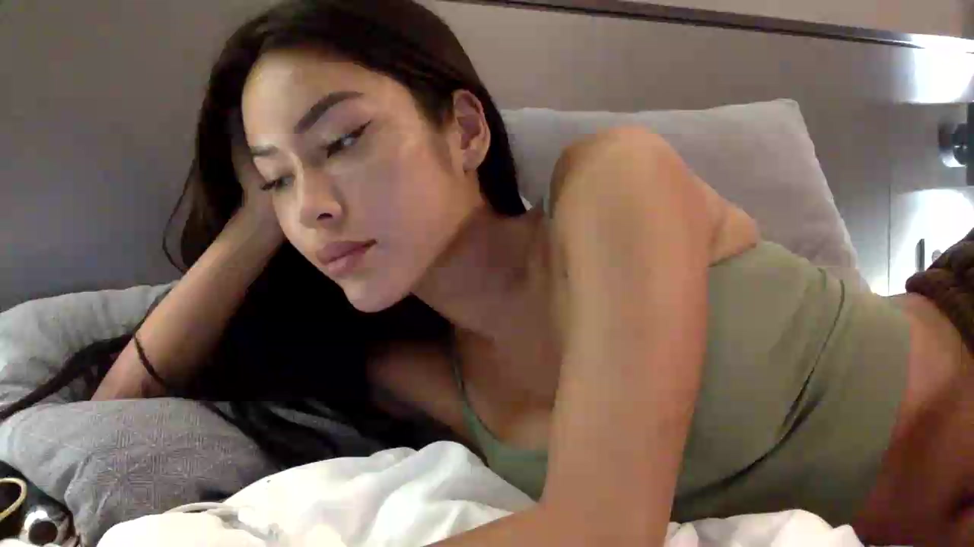Gallery image thumbnail from Miss_emiko's myfreecams stream on, 05/29/2026, 18:47 image 1 of 20
