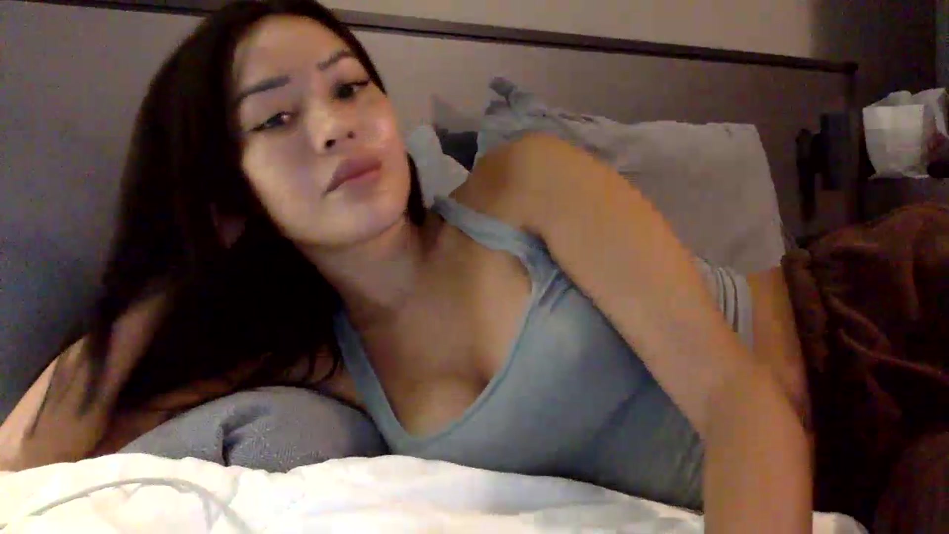 Gallery image thumbnail from Miss_emiko's myfreecams stream on, 05/30/2026, 17:34 image 18 of 20
