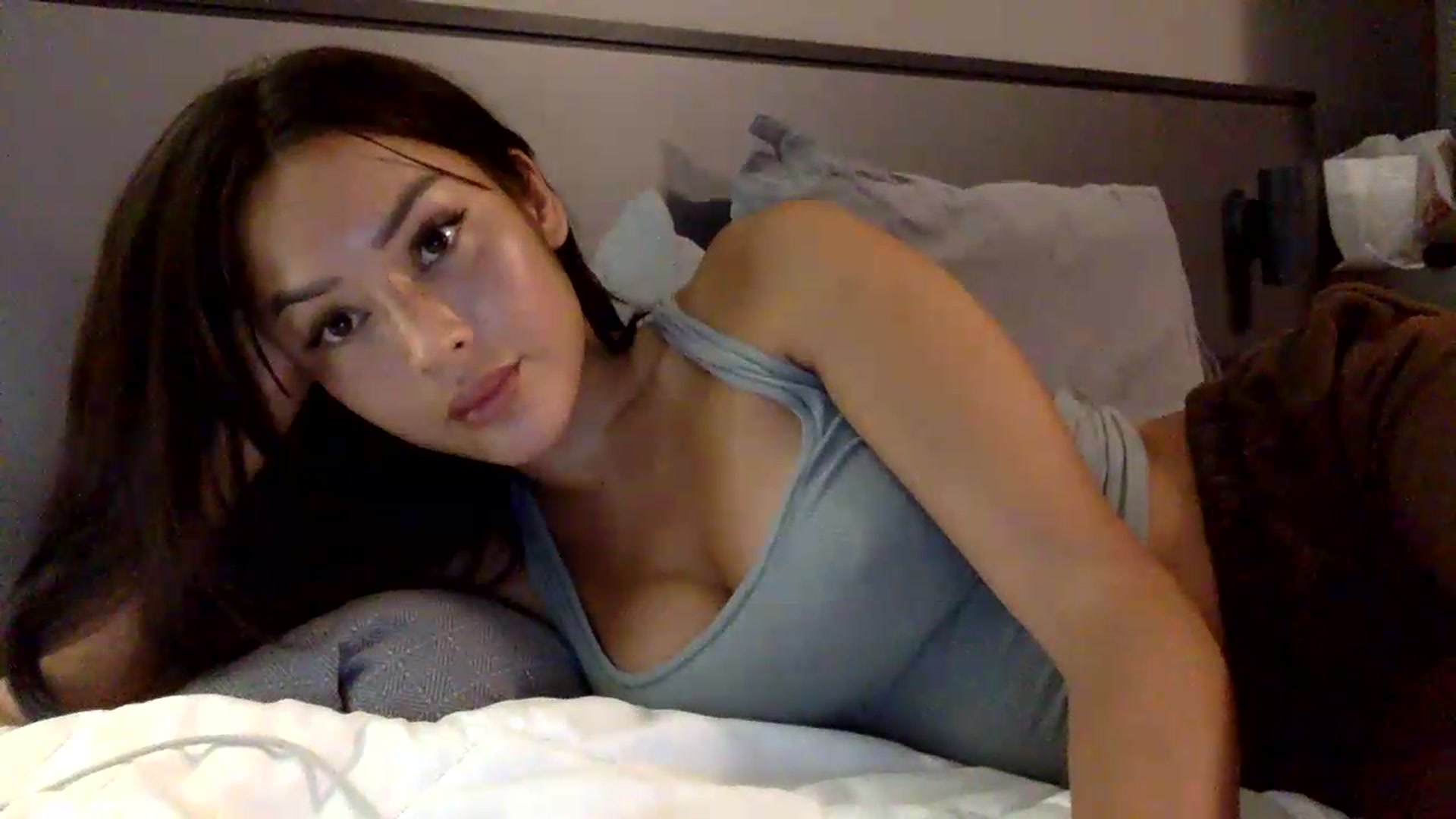 Gallery image thumbnail from Miss_emiko's myfreecams stream on, 05/30/2026, 17:34 image 19 of 20