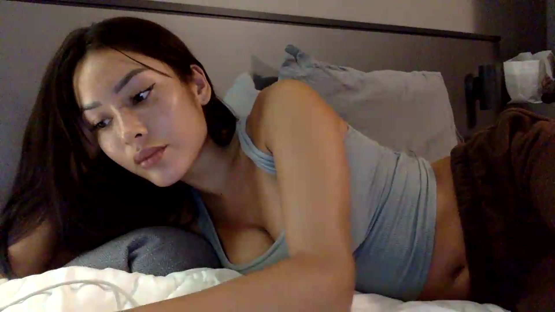 Gallery image thumbnail from Miss_emiko's myfreecams stream on, 05/30/2026, 17:34 image 20 of 20