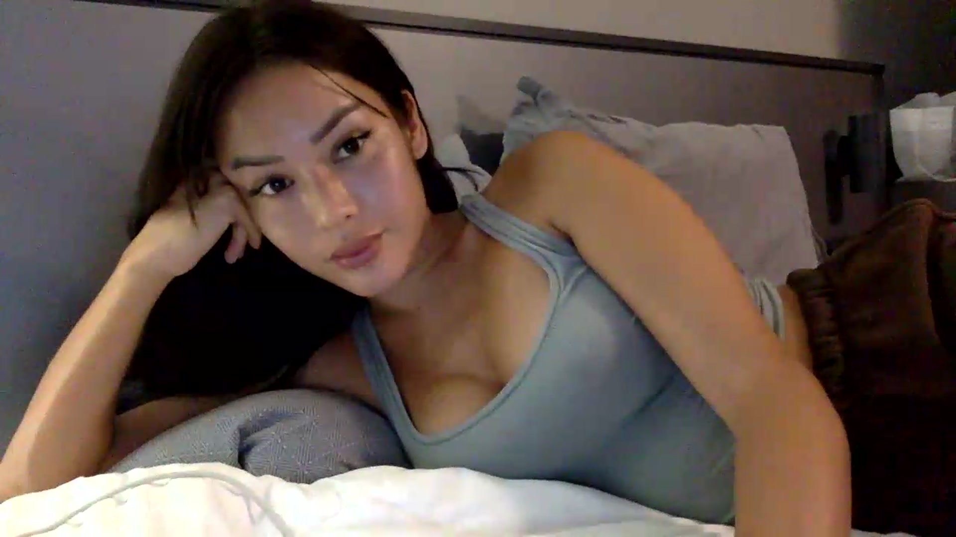 Gallery image thumbnail from Miss_emiko's myfreecams stream on, 05/30/2026, 17:34 image 3 of 20