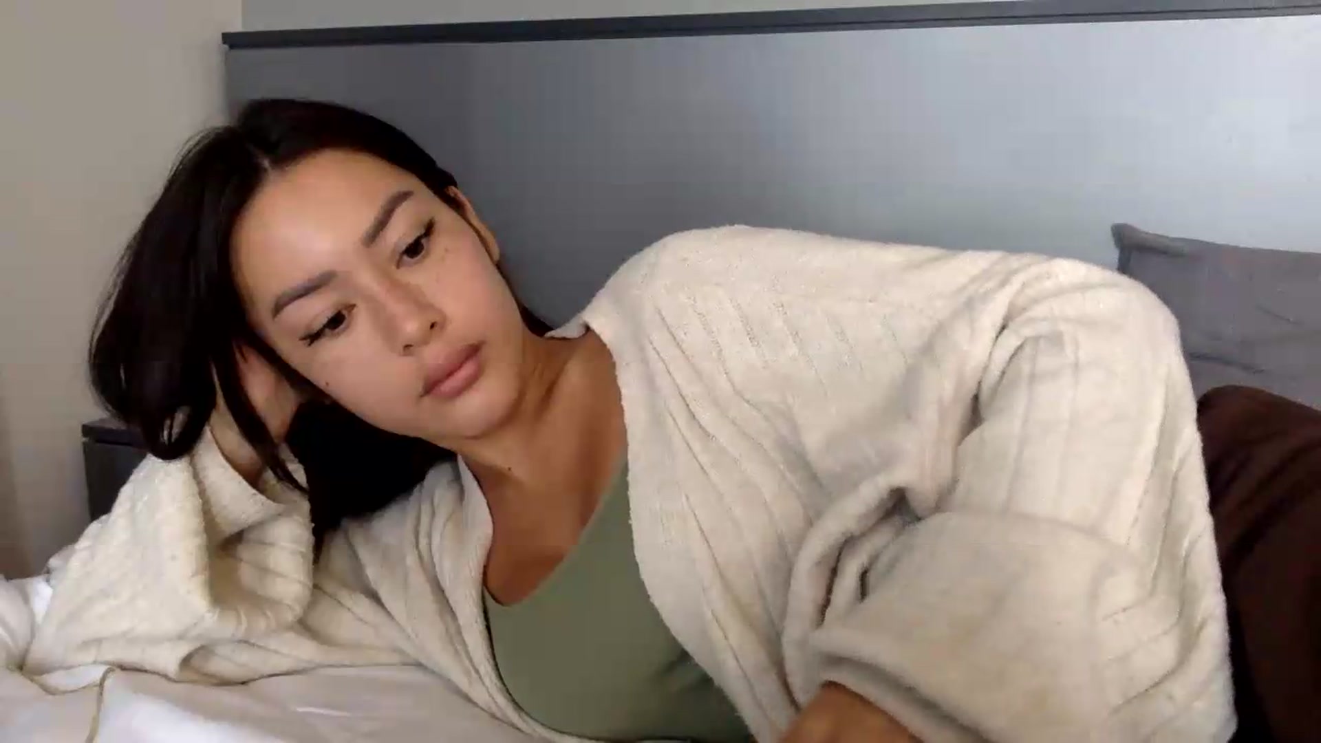 Gallery image thumbnail from Miss_emiko's myfreecams stream on, 05/31/2026, 06:07 image 6 of 20