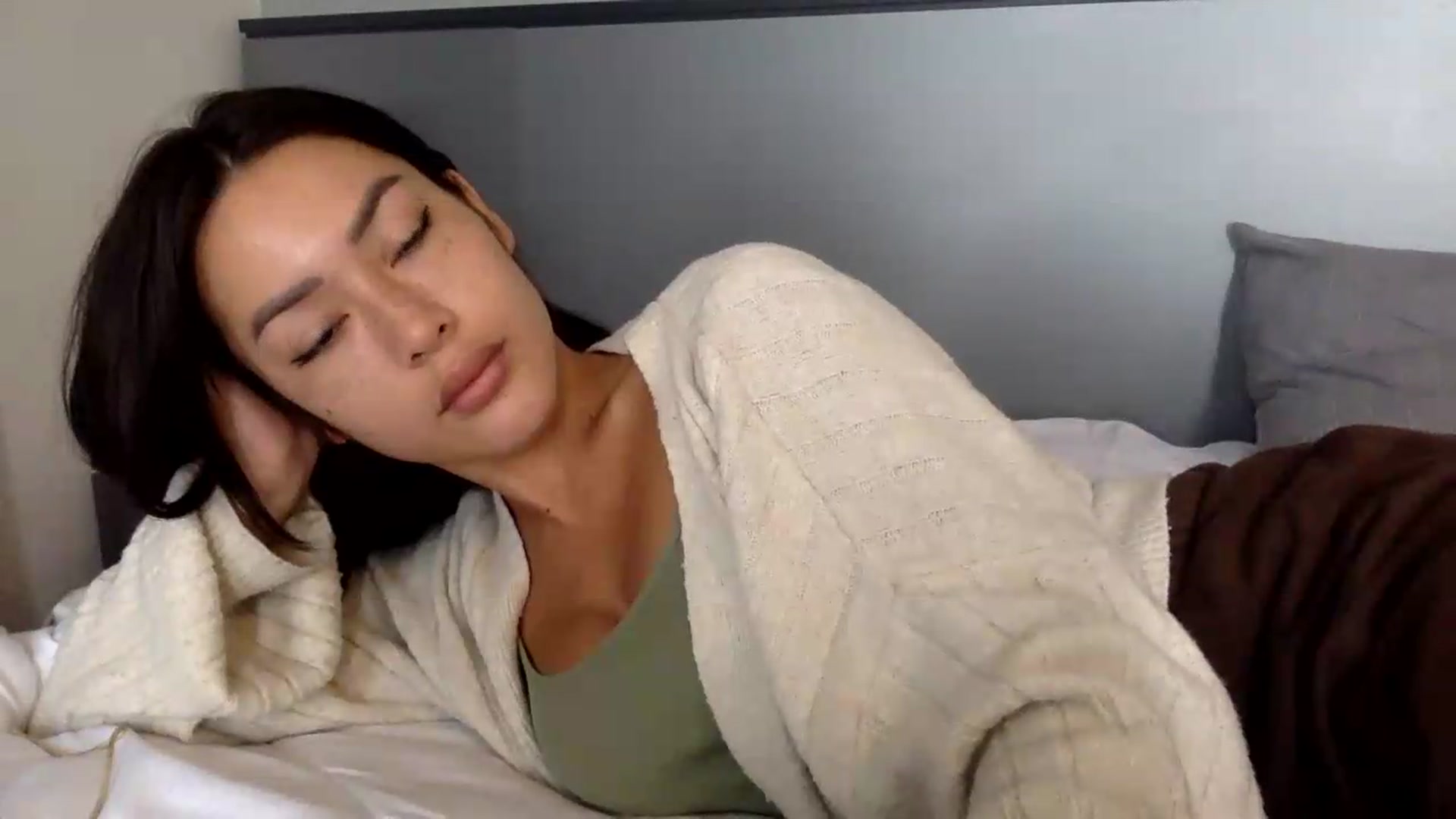 Gallery image thumbnail from Miss_emiko's myfreecams stream on, 05/31/2026, 06:07 image 5 of 20