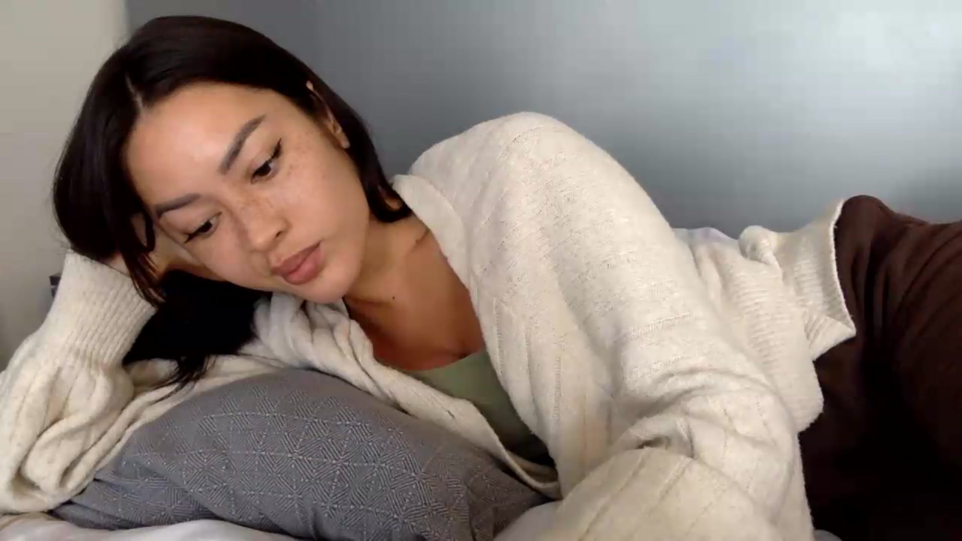 Gallery image thumbnail from Miss_emiko's myfreecams stream on, 05/31/2026, 07:36 image 20 of 20