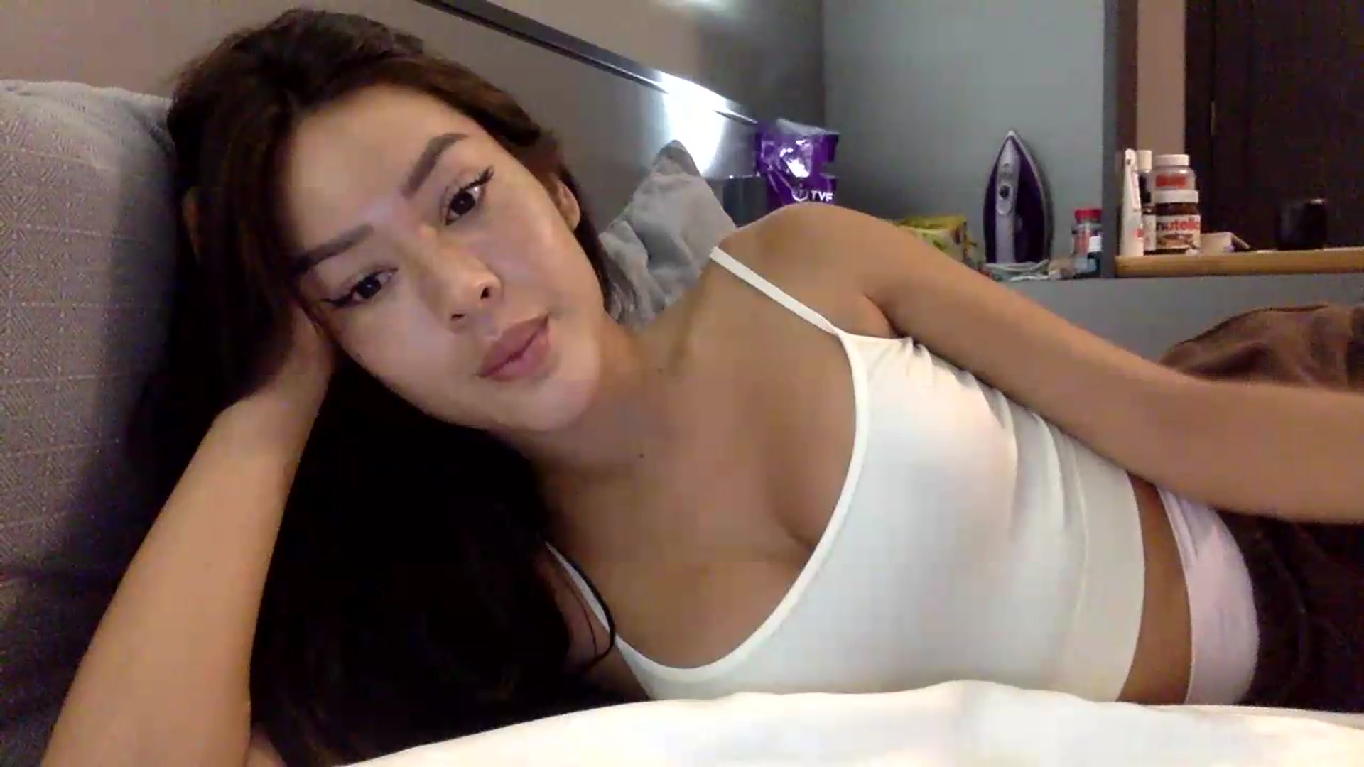 Gallery image thumbnail from Miss_emiko's myfreecams stream on, 05/31/2026, 19:11 image 20 of 20