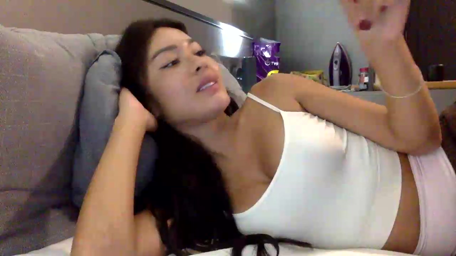 Gallery image thumbnail from Miss_emiko's myfreecams stream on, 05/31/2026, 19:11 image 4 of 20