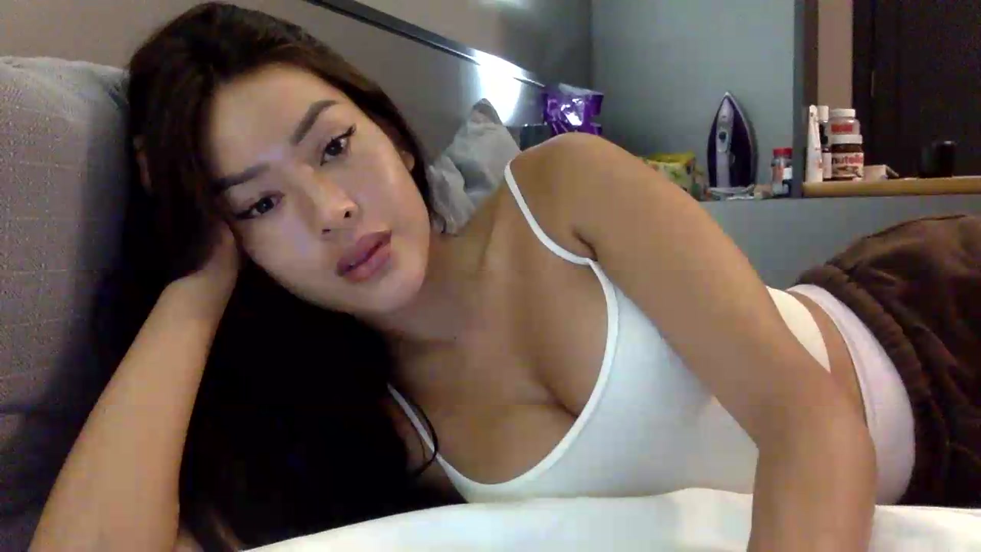 Gallery image thumbnail from Miss_emiko's myfreecams stream on, 05/31/2026, 19:11 image 18 of 20