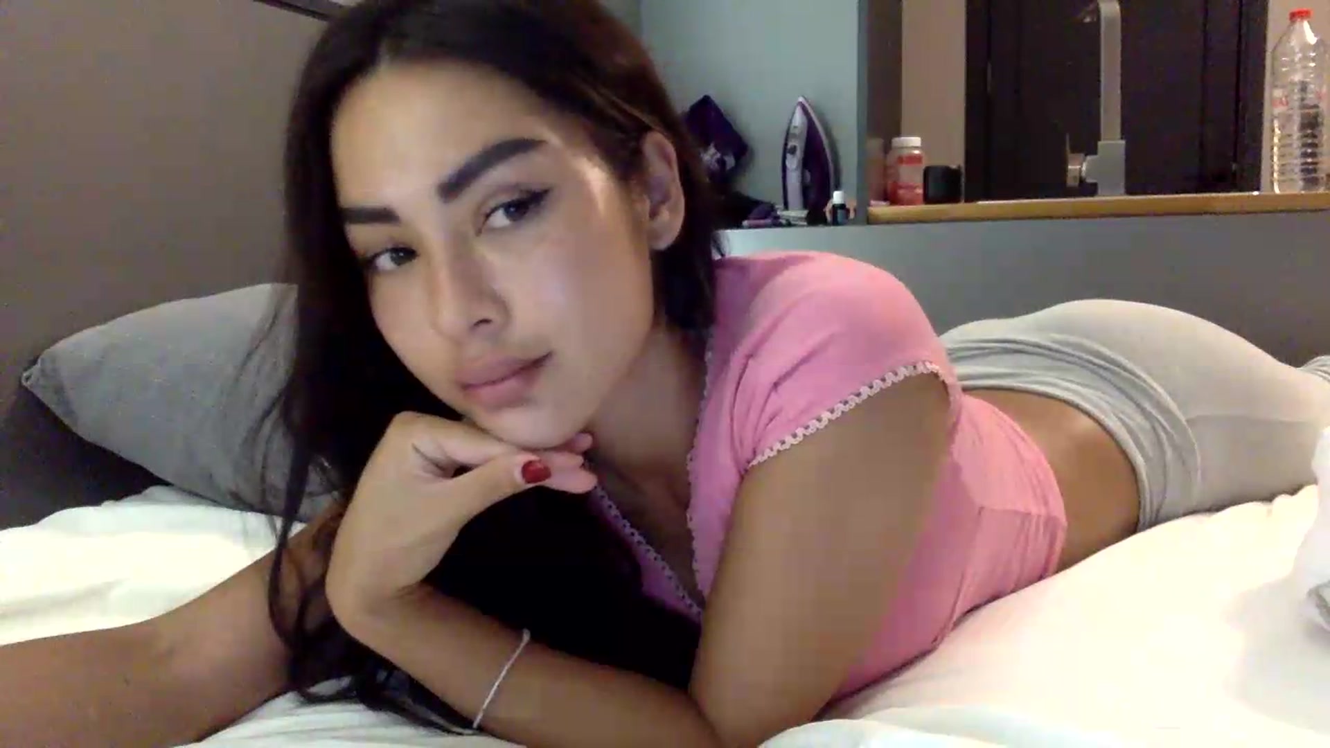 Gallery image thumbnail from Miss_emiko's myfreecams stream on, 06/03/2026, 19:07 image 13 of 20