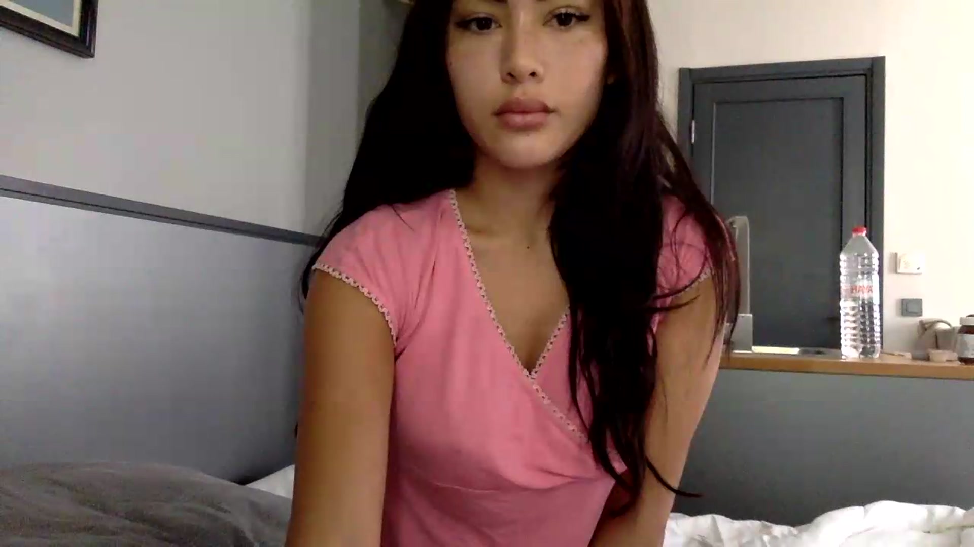 Gallery image thumbnail from Miss_emiko's myfreecams stream on, 06/04/2026, 06:58 image 11 of 20