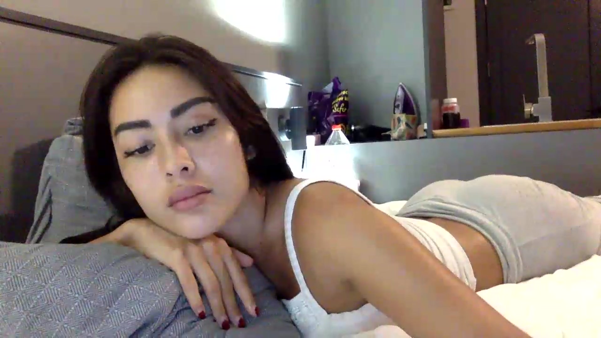 Gallery image thumbnail from Miss_emiko's myfreecams stream on, 06/06/2026, 17:43 image 13 of 20