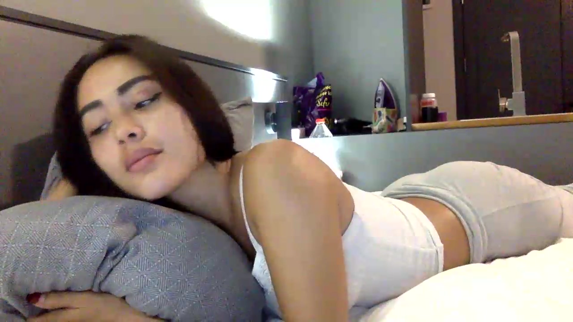 Gallery image thumbnail from Miss_emiko's myfreecams stream on, 06/06/2026, 17:43 image 11 of 20