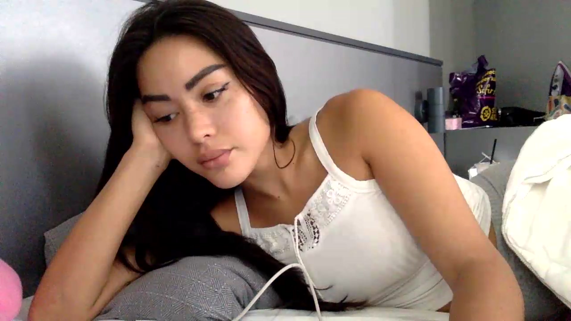 Gallery image thumbnail from Miss_emiko's myfreecams stream on, 06/07/2026, 05:47 image 19 of 20